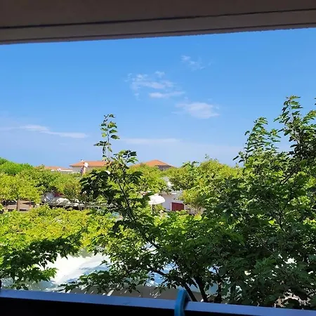 - à 300m Superbe Appart. 4 Pers * Biscarrosse