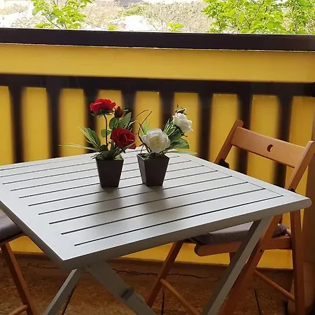 - A 300m Superbe Appart. 4 Pers * Бискаррос