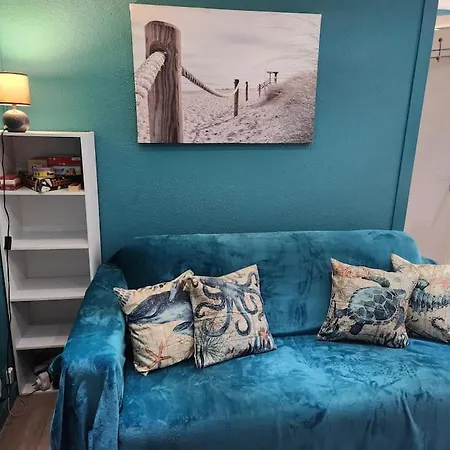 - A 300m Superbe Appart. 4 Pers